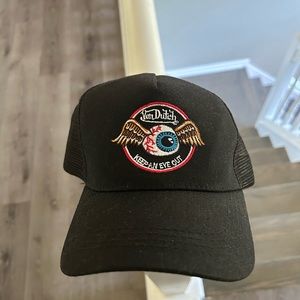 Von Dutch hat